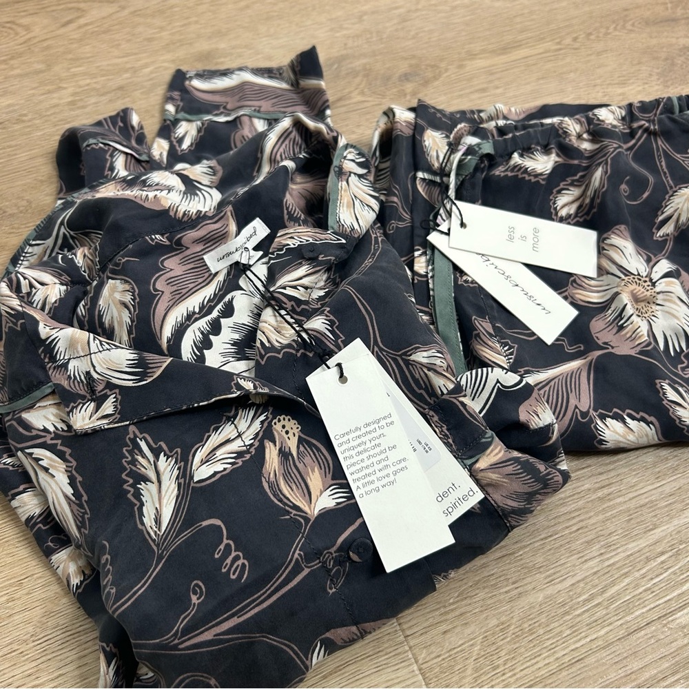NWT Unsubscribed 100% Silk Black Floral Pajama Set Cropped Top Wide Leg Pant